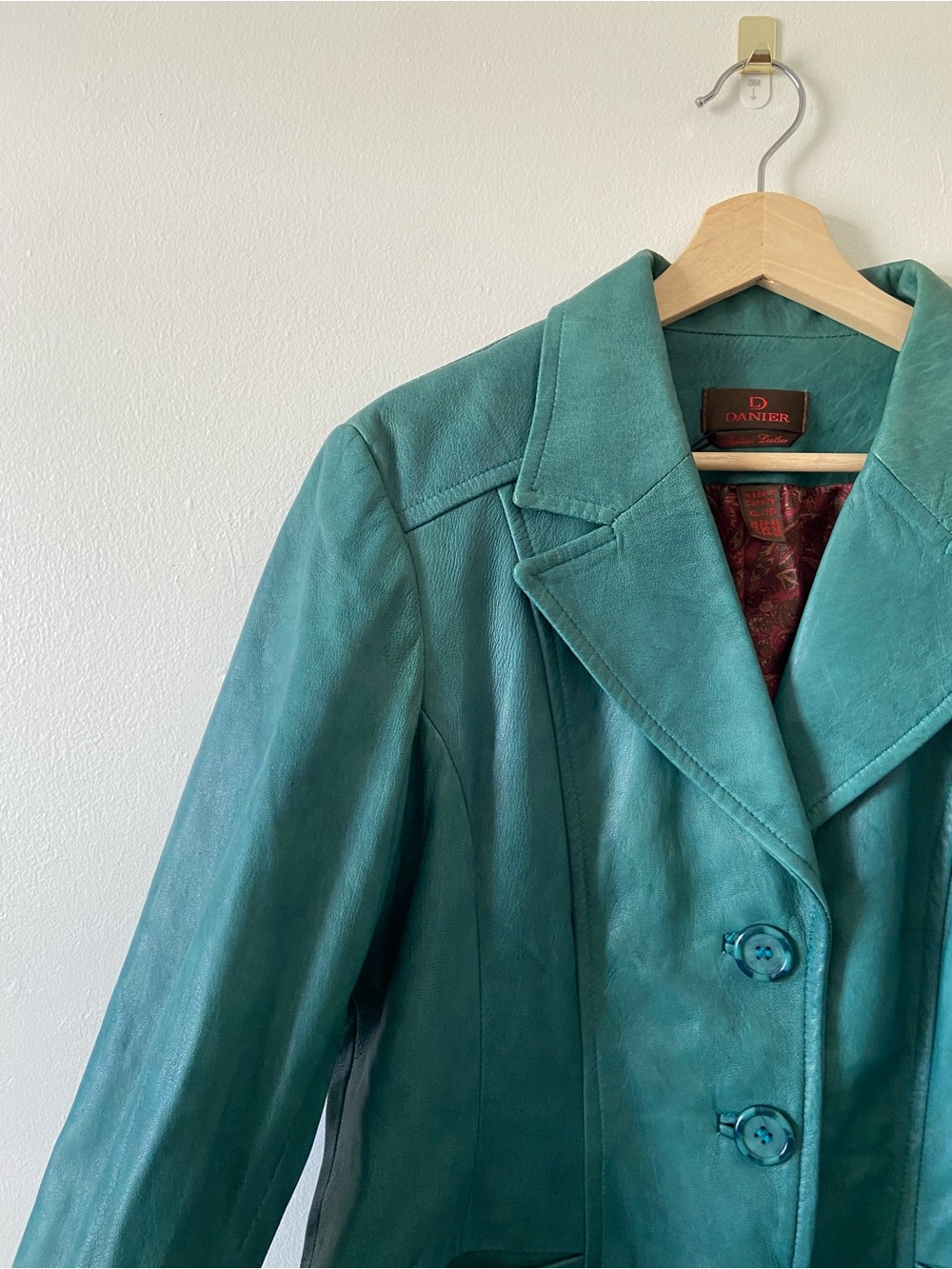 Y2K Danier Leather Jacket - Picture 2 of 10